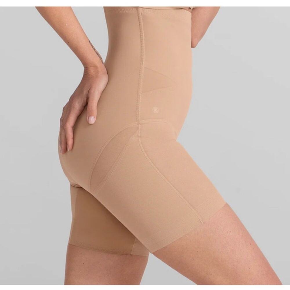NWOT HoneyLove Sculpt Wear SuperPower Short Woman's Shapewear Shaping Sand SMALL